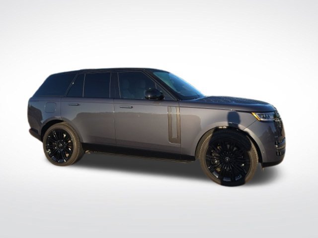 Used 2025 Land Rover Range Rover SE