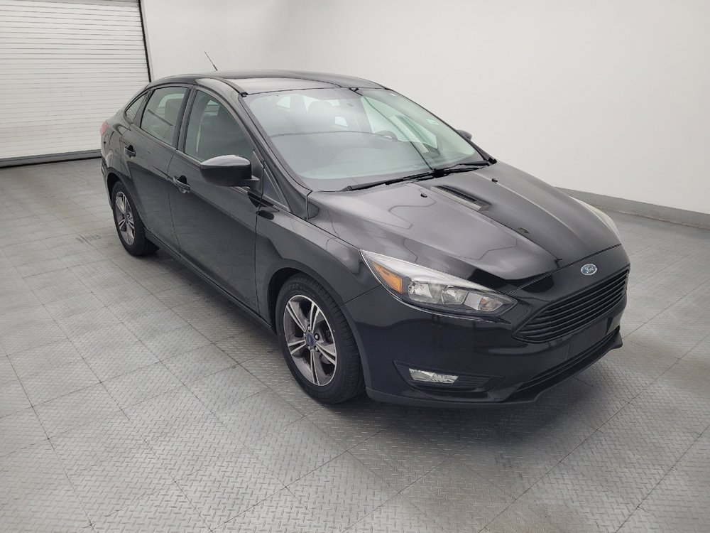 Used 2018 Ford Focus SE w/ SE Appearance Package FWD image 13