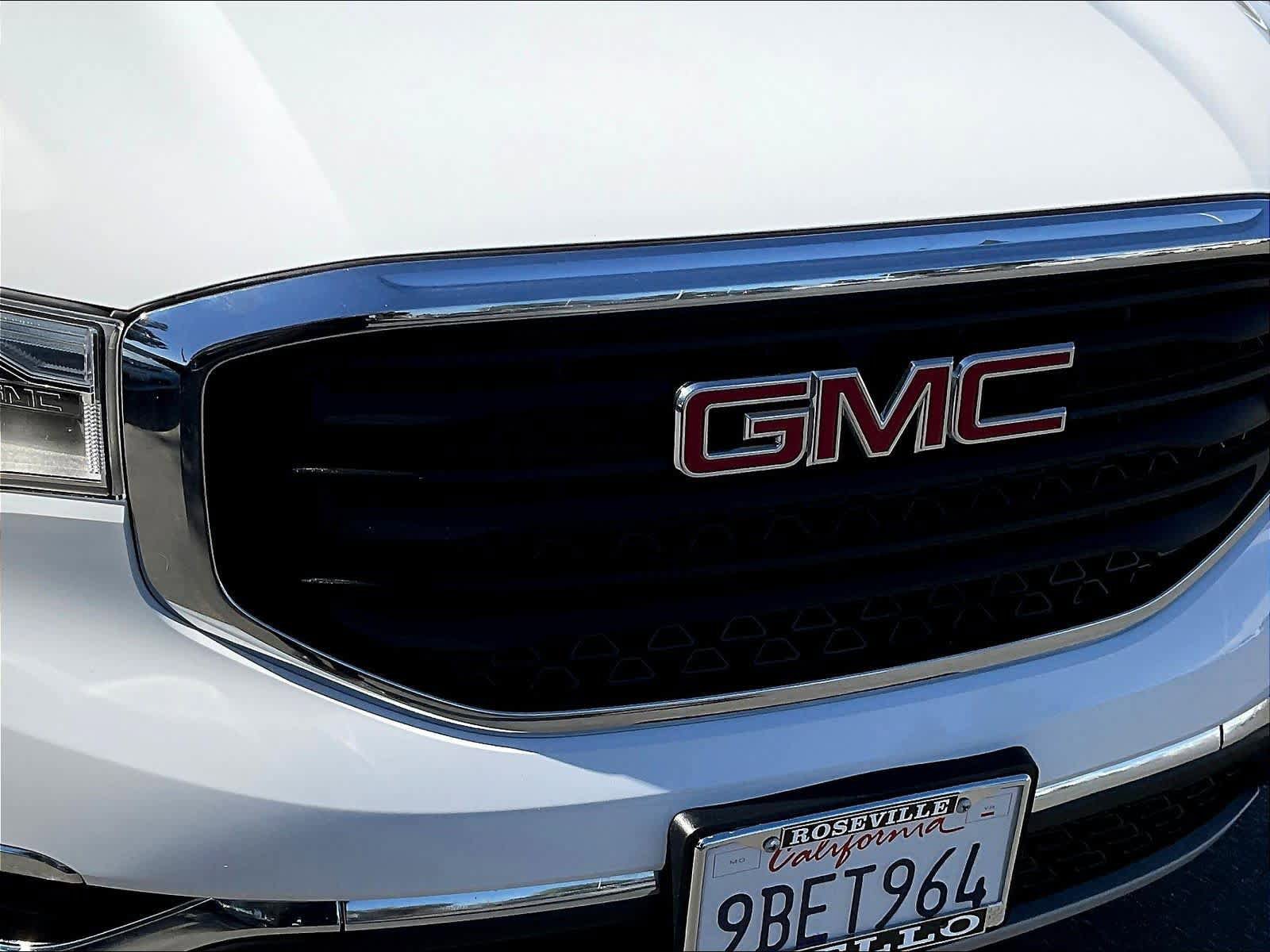 Used 2019 GMC Acadia SLE image 30