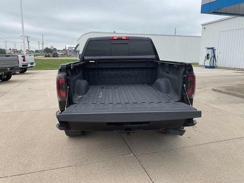 Used 2015 GMC Sierra 1500 Denali AWD/4WD image 9