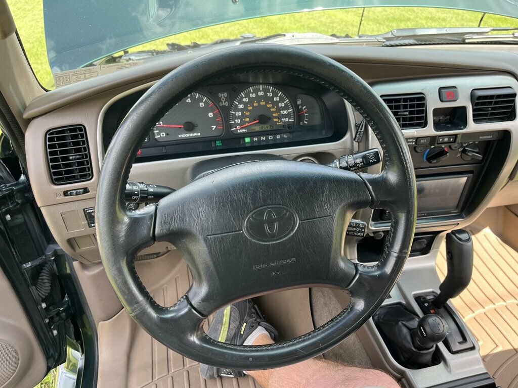 Used 2001 Toyota 4Runner SR5 AWD/4WD image 59