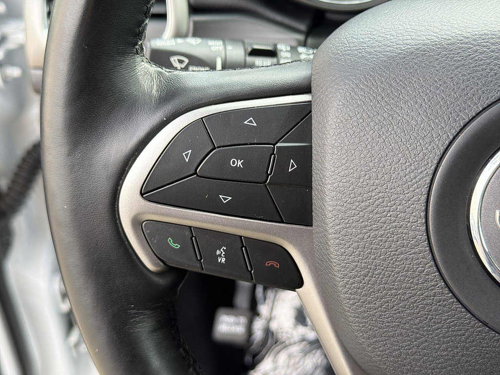 Used 2021 Jeep Grand Cherokee Laredo X AWD/4WD image 35