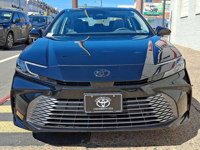 Used 2026 Toyota Camry XLE w/ Premium Package video 2