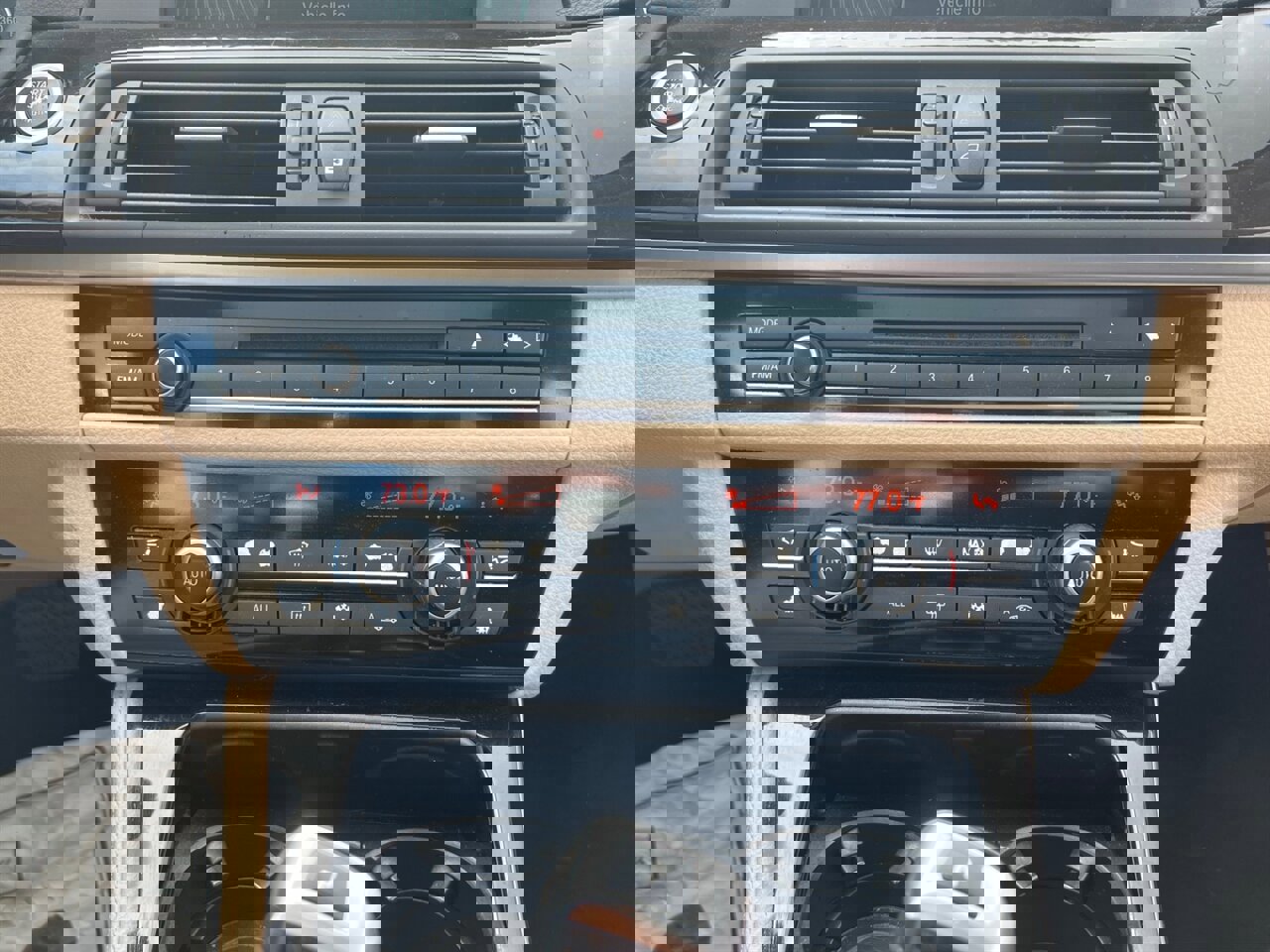 Used 2011 BMW 535i Sedan image 16