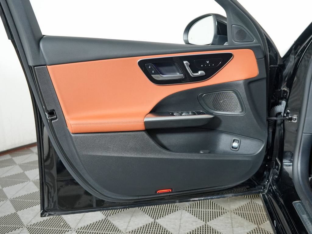 Certified 2024 Mercedes-Benz C 300 4MATIC Sedan image 29