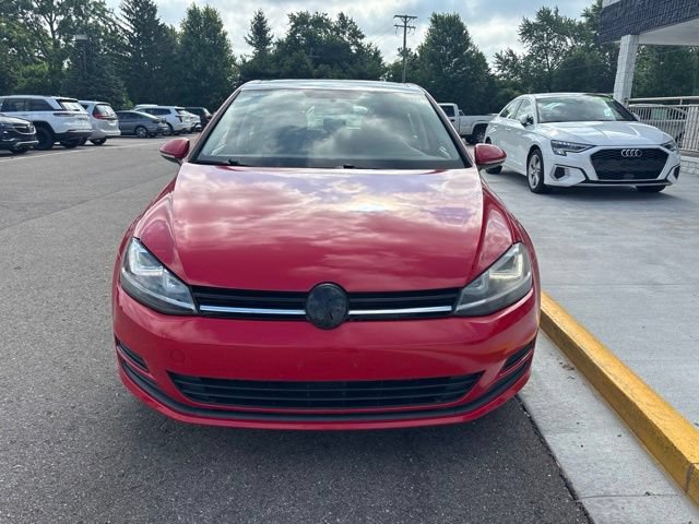 Used 2015 Volkswagen Golf 4-Door FWD image 3