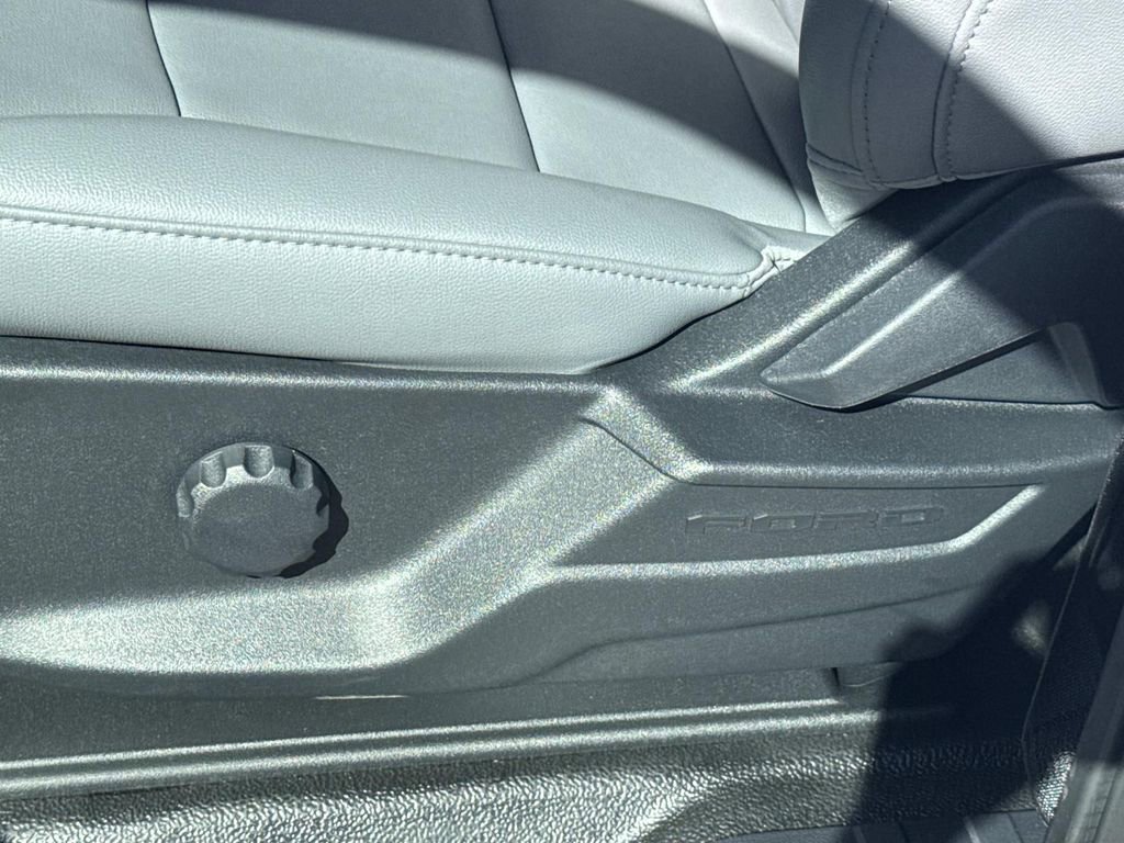 New 2026 Ford F350 XL w/ XL Chrome Package image 20