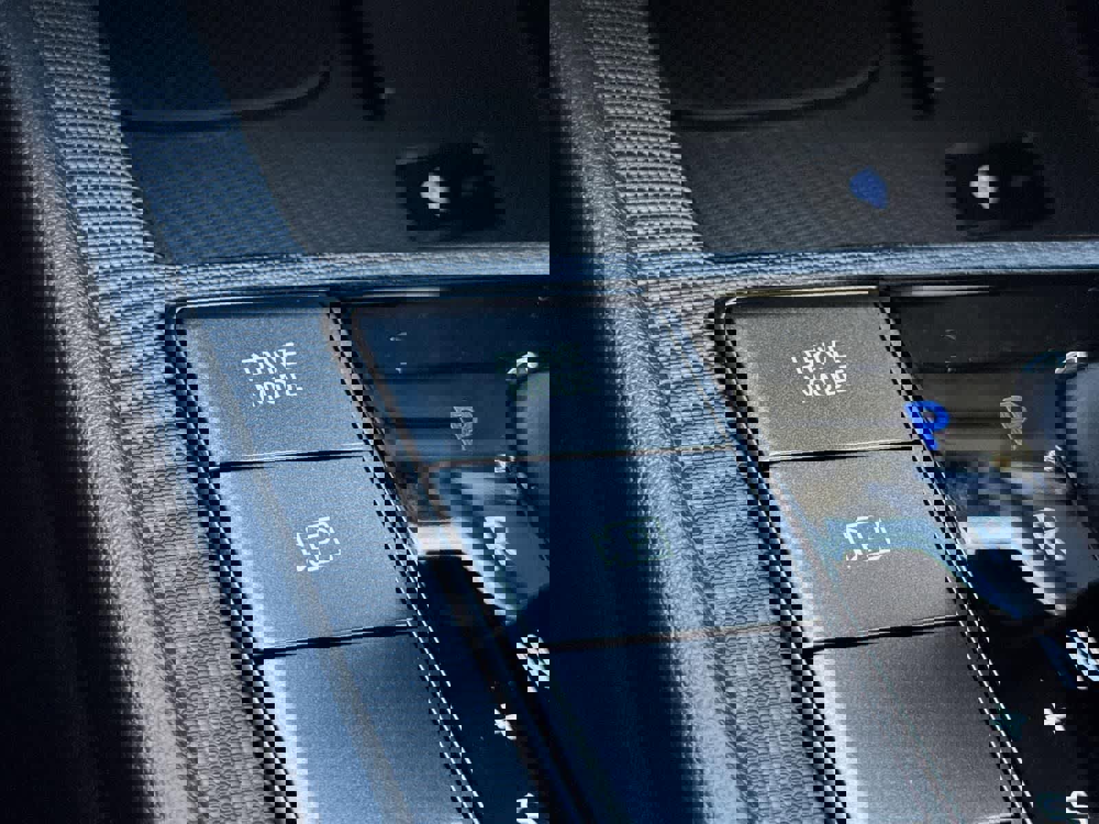 Certified 2025 Hyundai Elantra SEL image 18