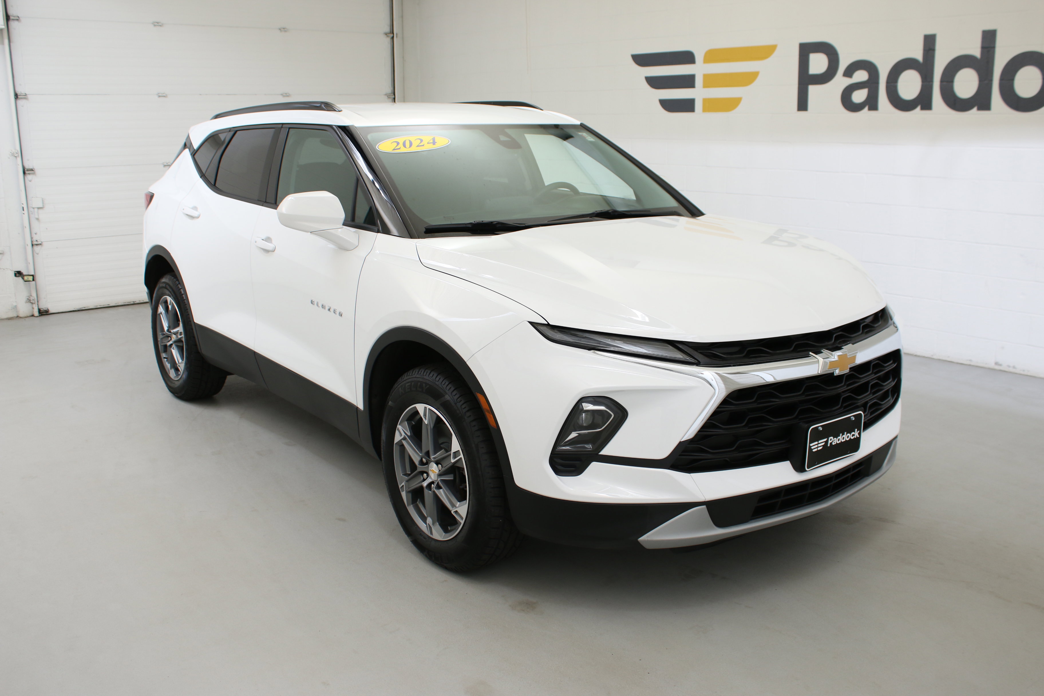 Used 2024 Chevrolet Blazer LT w/ Convenience Package AWD/4WD image 2