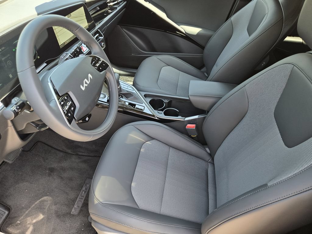 New 2026 Kia Niro EX w/ EX Premium Package FWD image 9