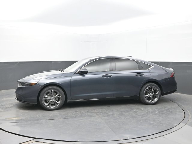 Used 2025 Honda Accord EX-L image 2