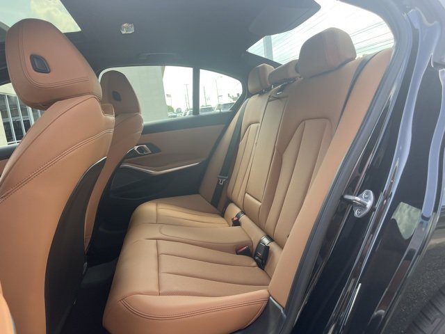 New 2025 BMW 330i xDrive Sedan w/ Convenience Package AWD/4WD image 24