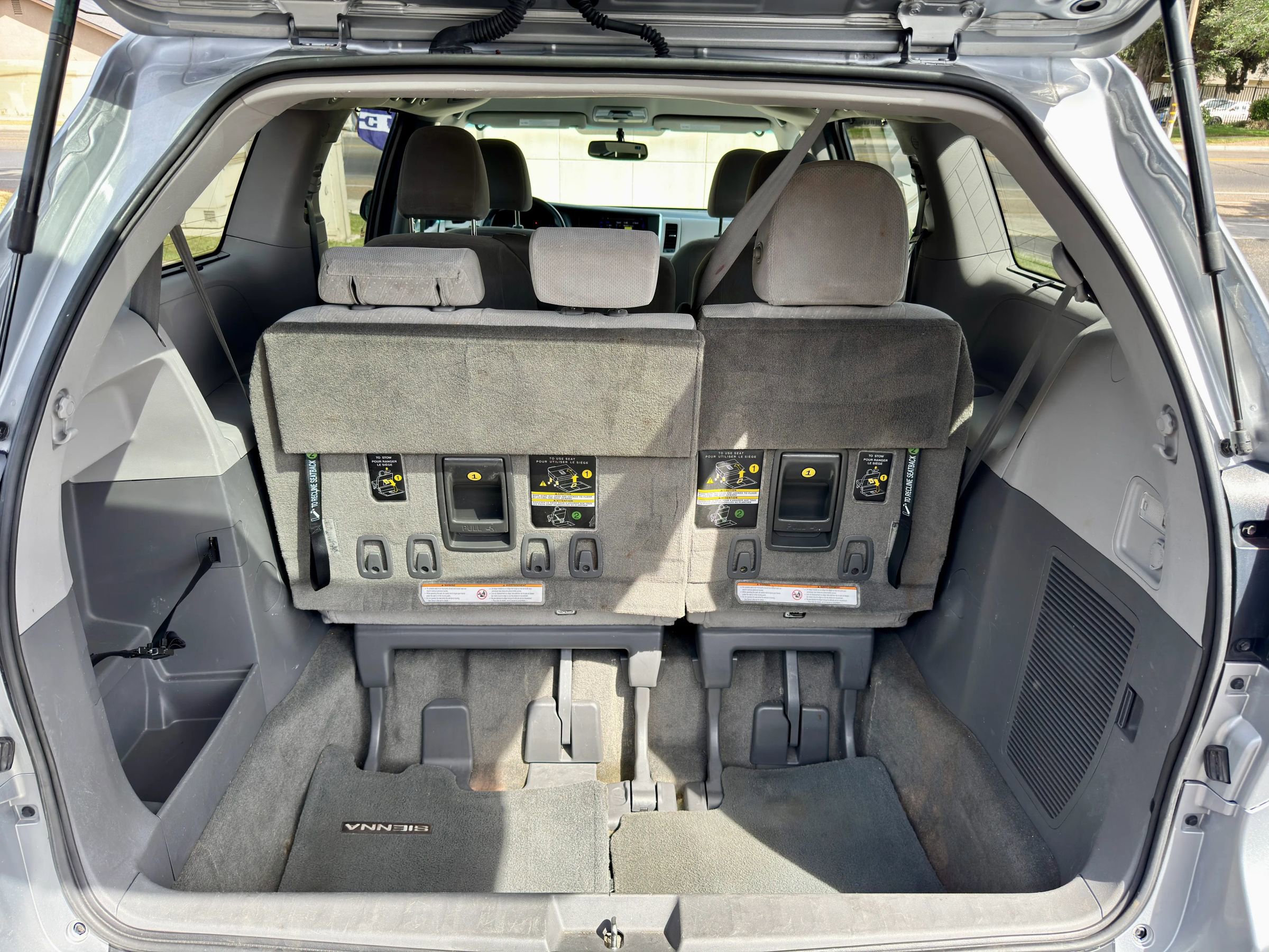 Used 2017 Toyota Sienna LE image 13