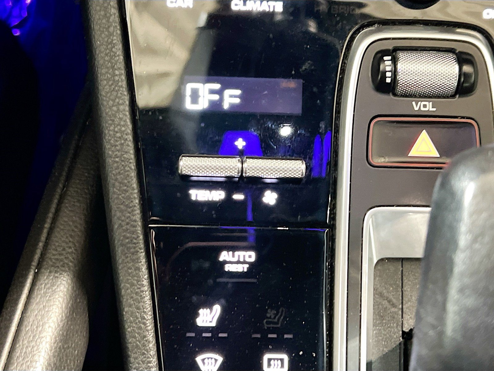 Used 2019 Porsche Cayenne AWD/4WD image 12