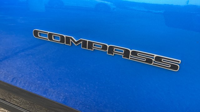 Used 2022 Jeep Compass Limited w/ Elite Group AWD/4WD image 34