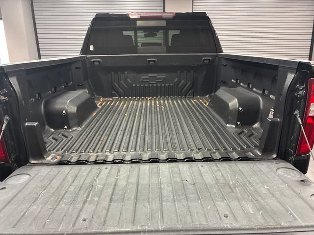 Used 2021 Chevrolet Silverado 1500 LTZ AWD/4WD image 22