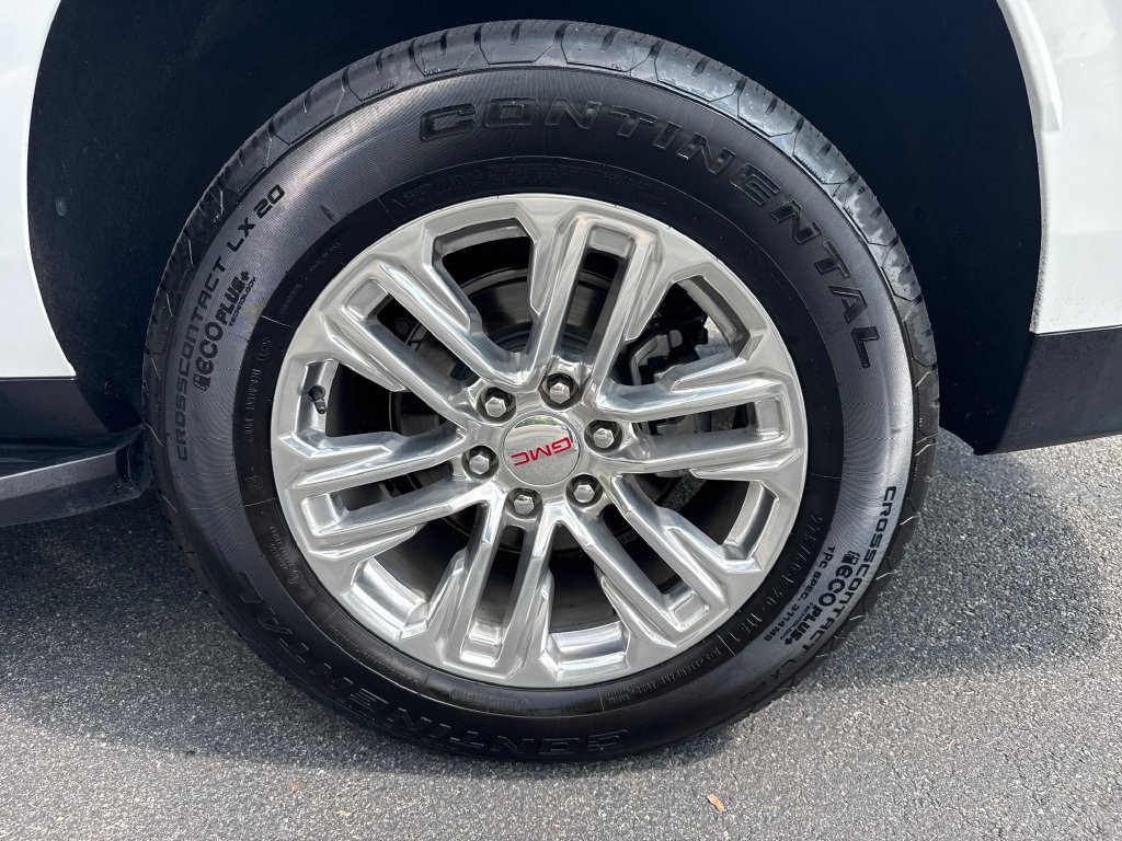 Used 2023 GMC Yukon XL SLT AWD/4WD image 34