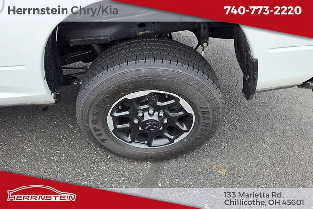 Used 2026 RAM 2500 Laramie AWD/4WD image 15