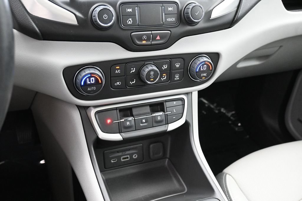 Used 2024 GMC Terrain SLT w/ Infotainment Package II AWD/4WD image 17