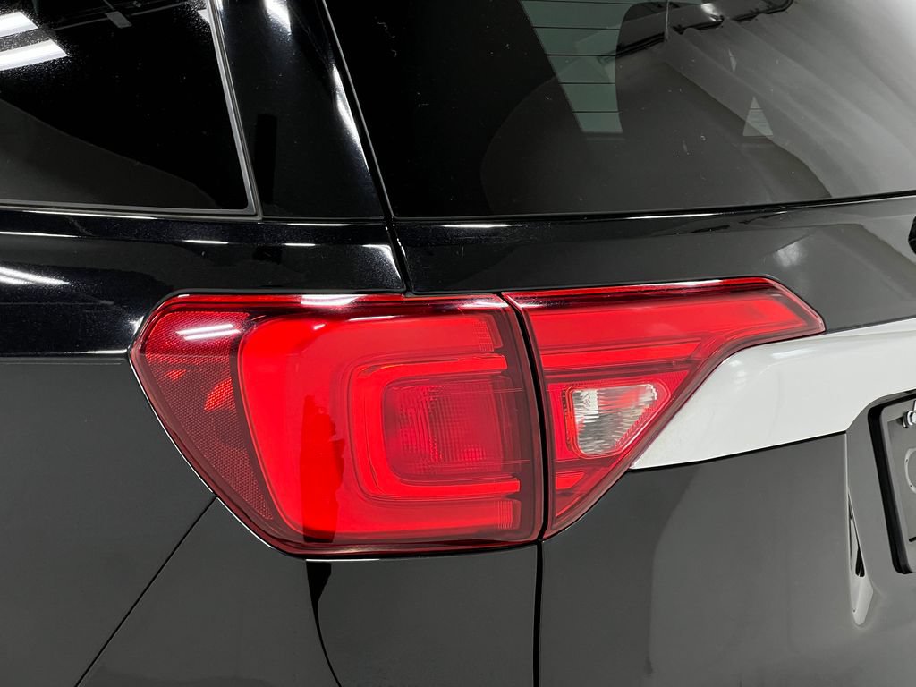 Used 2018 GMC Acadia SLT w/ LPO, Floor Liner Package AWD/4WD image 38