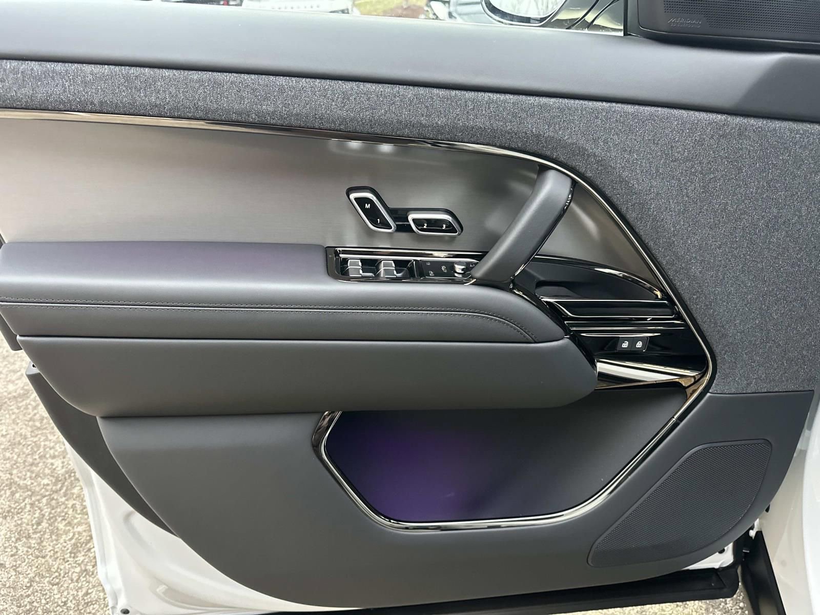 New 2026 Land Rover Range Rover Sport Dynamic SE image 9