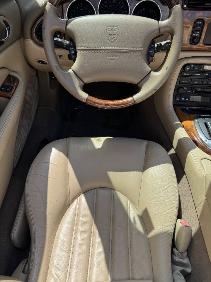 Used 2006 Jaguar XK8 Convertible RWD image 11