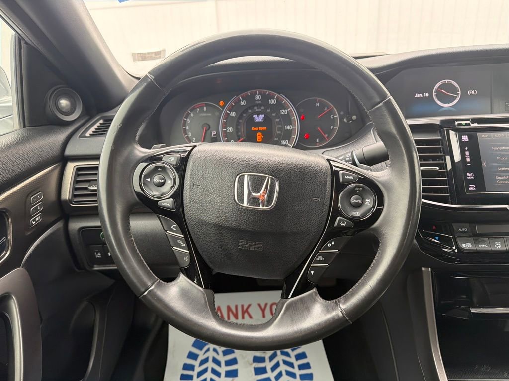Used 2016 Honda Accord Touring image 15