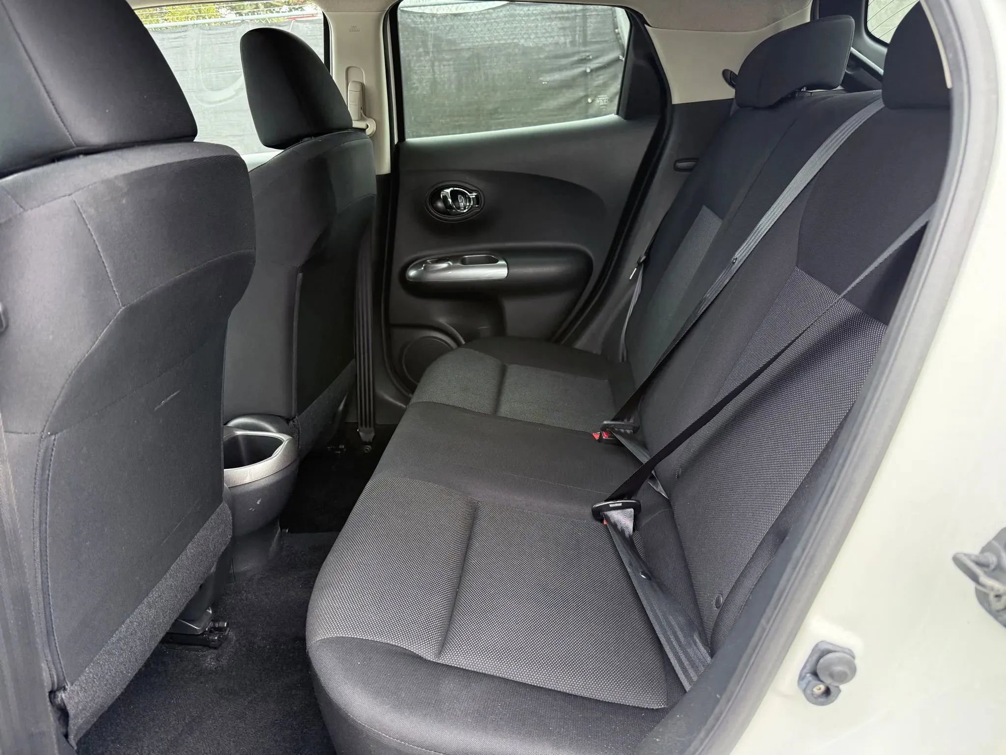 Used 2014 Nissan Juke S image 21