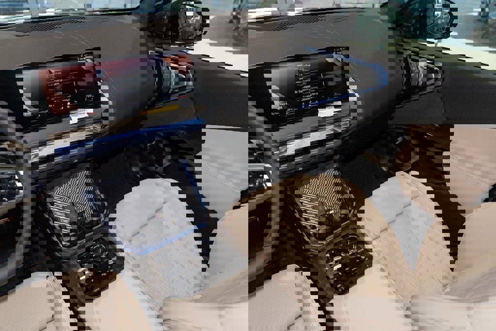 Used 2026 BMW X3 xDrive30 w/ Premium Package image 38