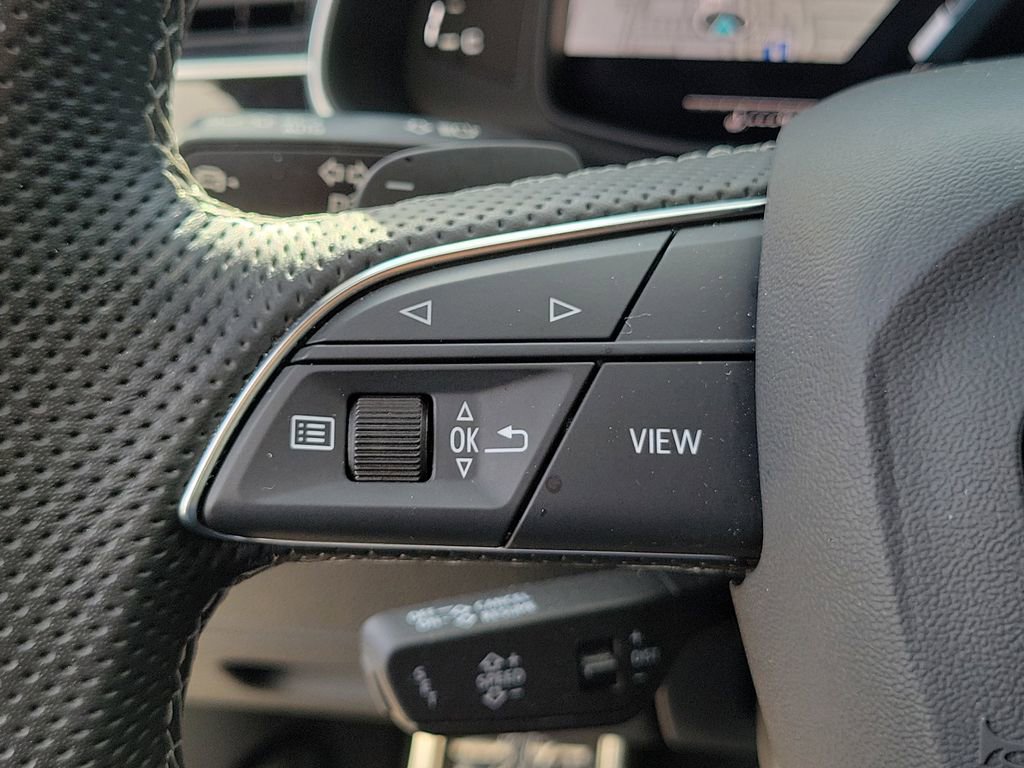 Certified 2023 Audi SQ7 Premium Plus AWD/4WD image 8