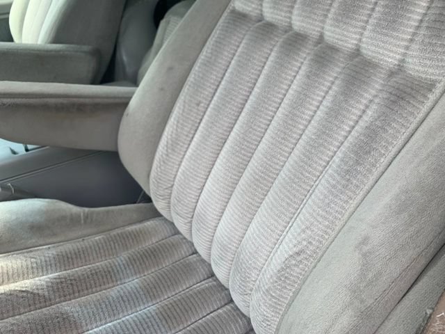 Used 1994 Chevrolet Suburban 2WD image 5