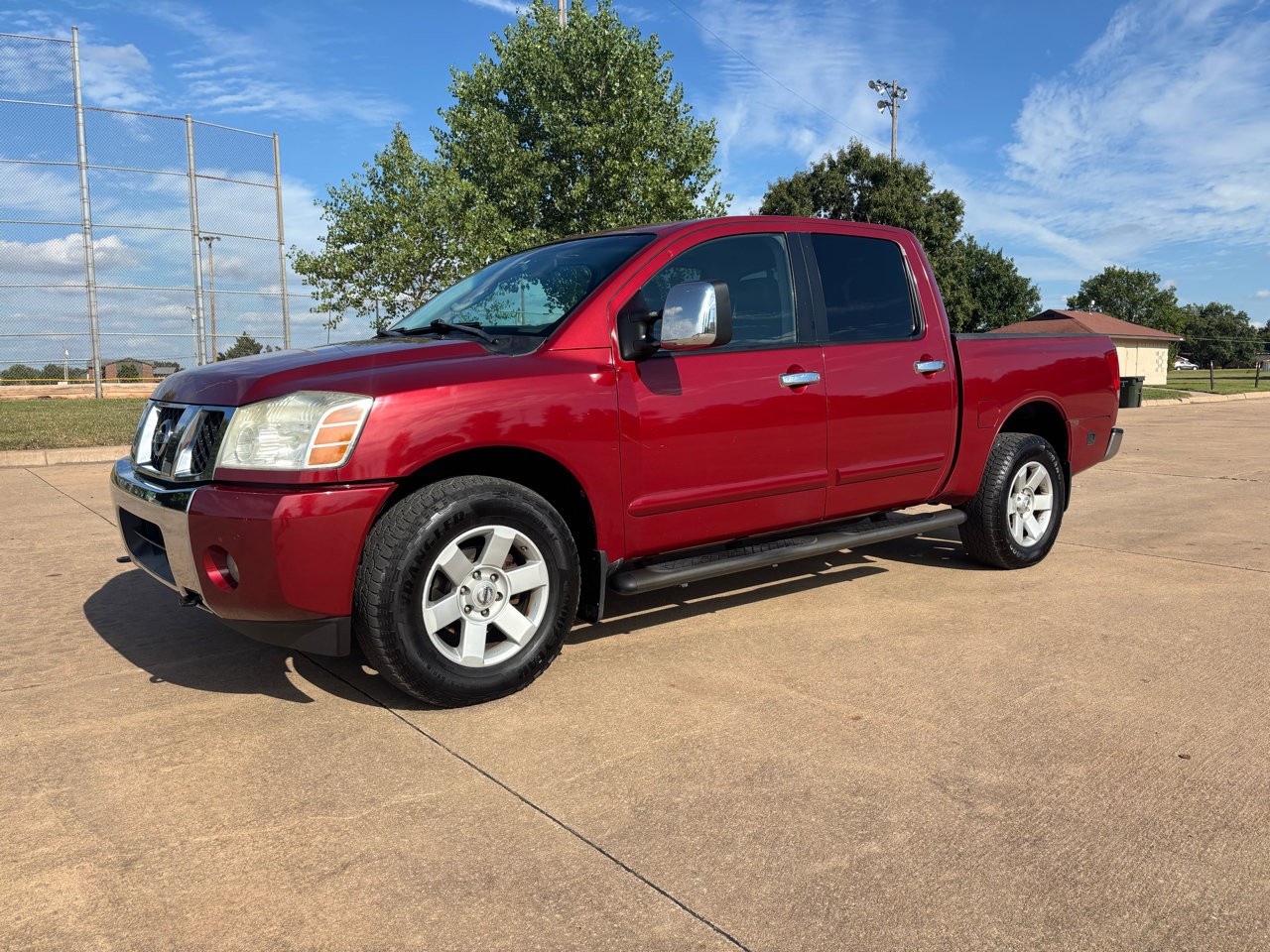 Used 2006 Nissan Titan LE w/ (T01) Tow Pkg image 2