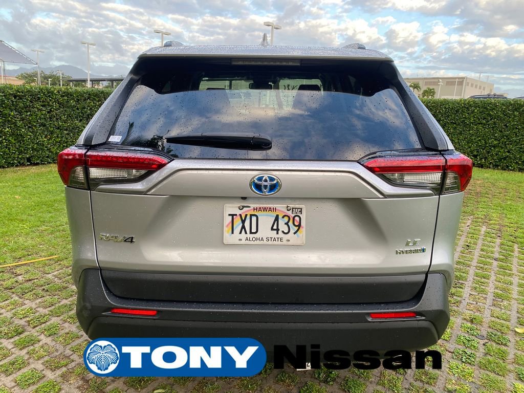 Used 2019 Toyota RAV4 LE image 6