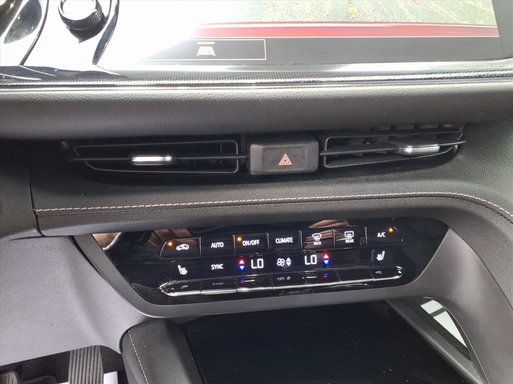 Used 2023 Buick Envision Essence FWD image 11