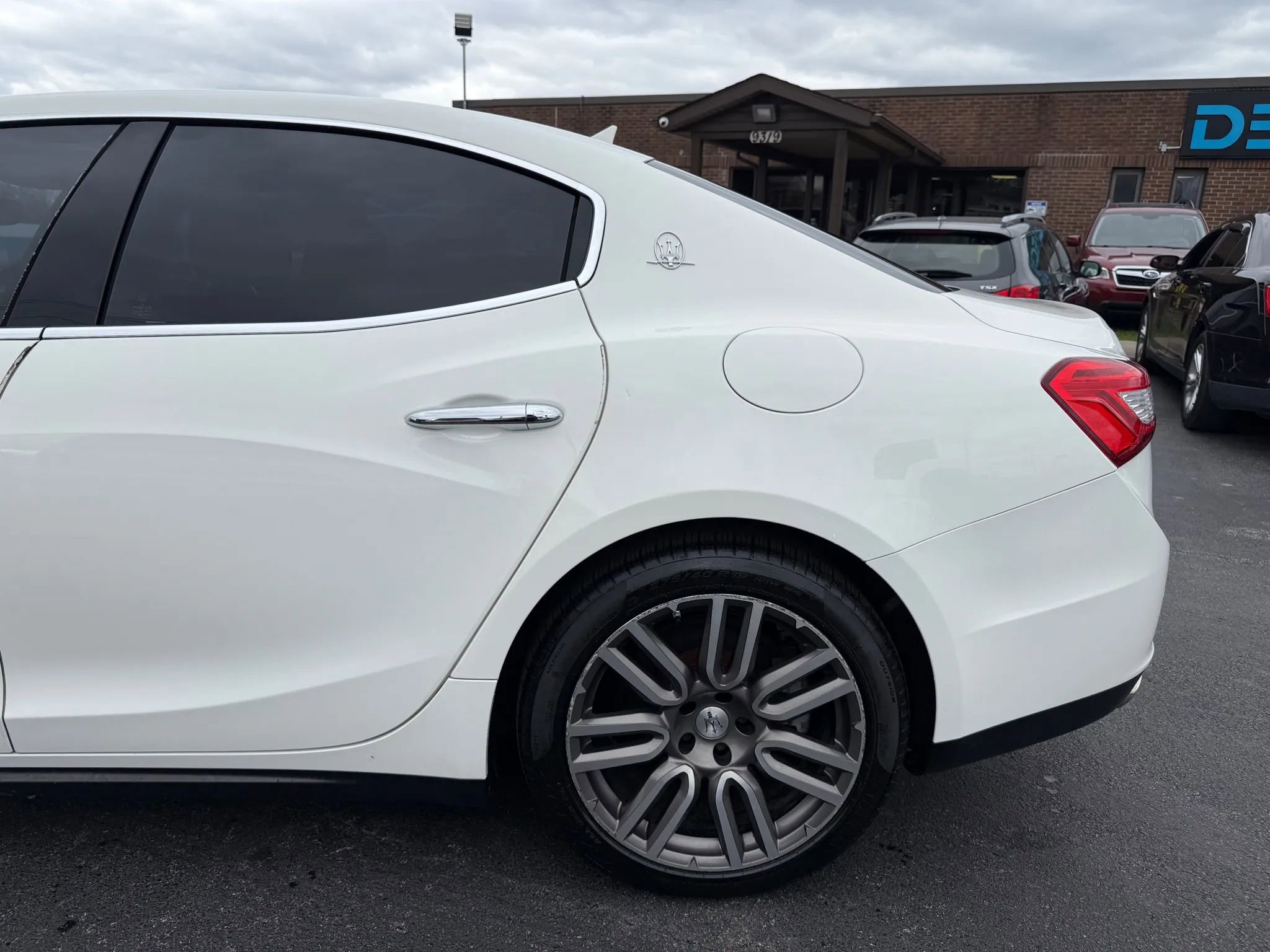 Used 2017 Maserati Ghibli image 53