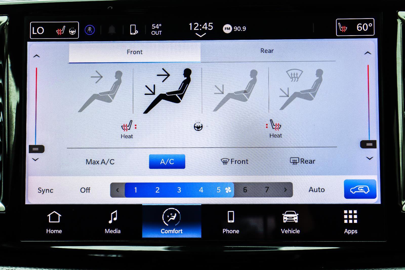 Used 2023 Chrysler Pacifica Touring-L FWD image 10