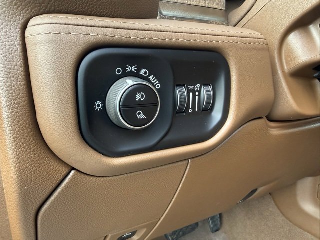 Used 2022 RAM 3500 Limited image 23