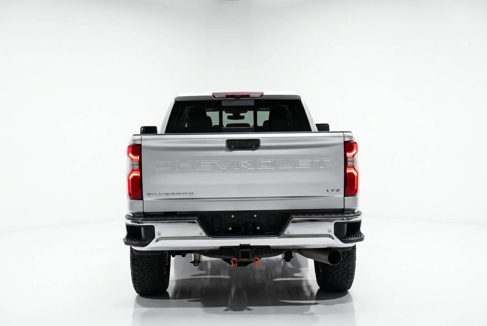 Used 2020 Chevrolet Silverado 2500 LTZ w/ LTZ Plus Package AWD/4WD image 5