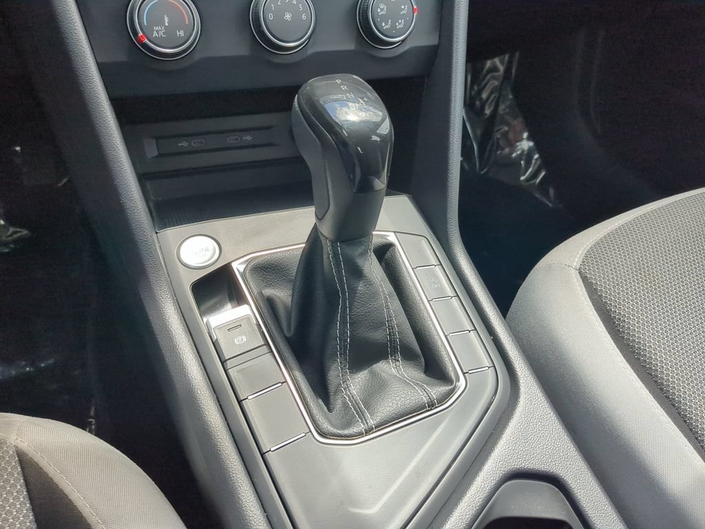 Certified 2022 Volkswagen Taos S FWD image 22