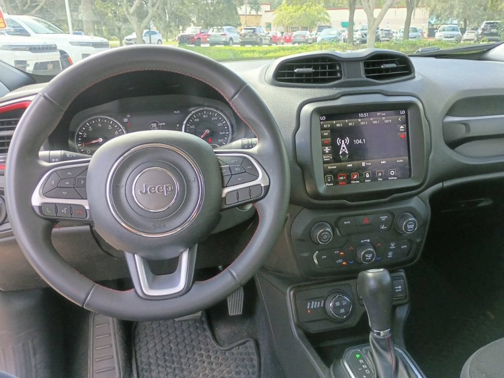 Certified 2023 Jeep Renegade Trailhawk AWD/4WD image 16