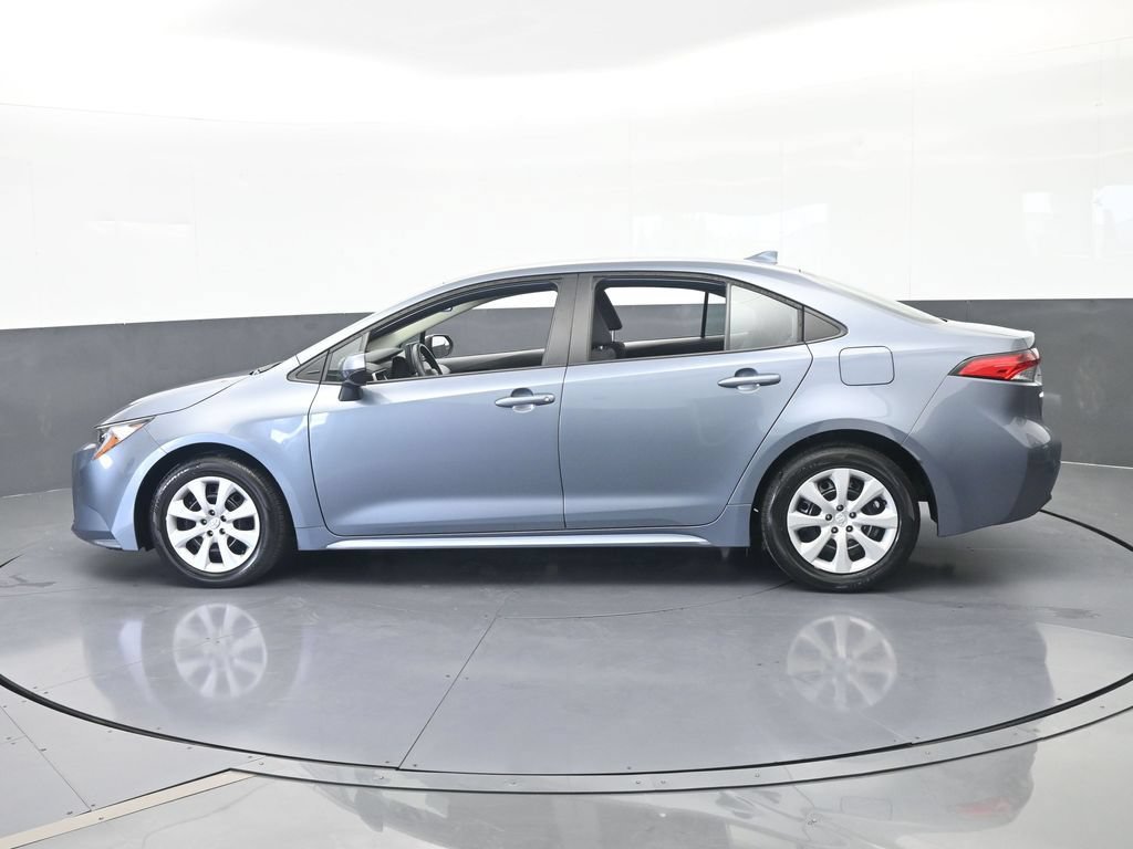 Used 2024 Toyota Corolla LE FWD image 3