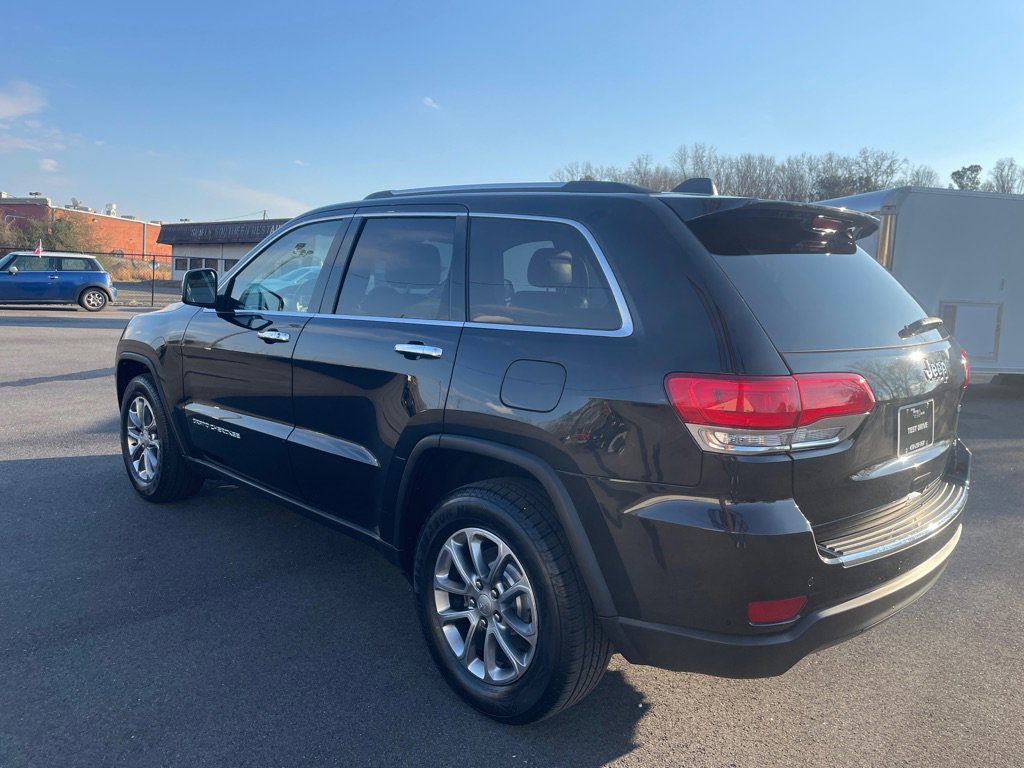 Used 2016 Jeep Grand Cherokee Limited RWD image 3