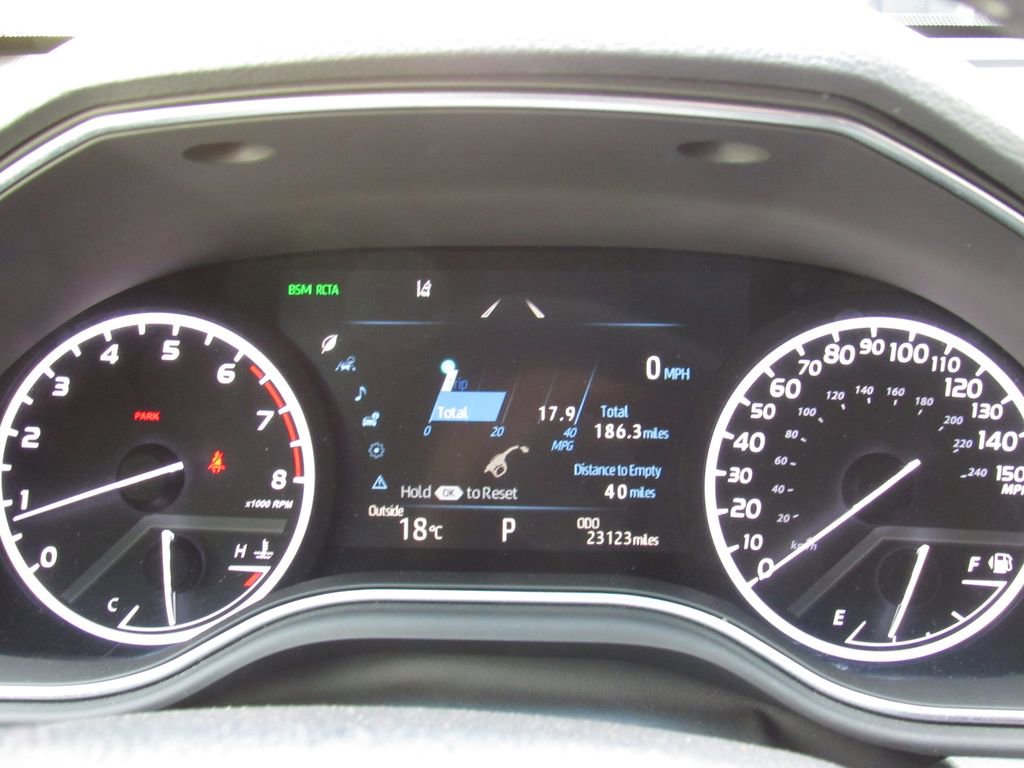 Used 2019 Toyota Avalon XSE FWD image 22