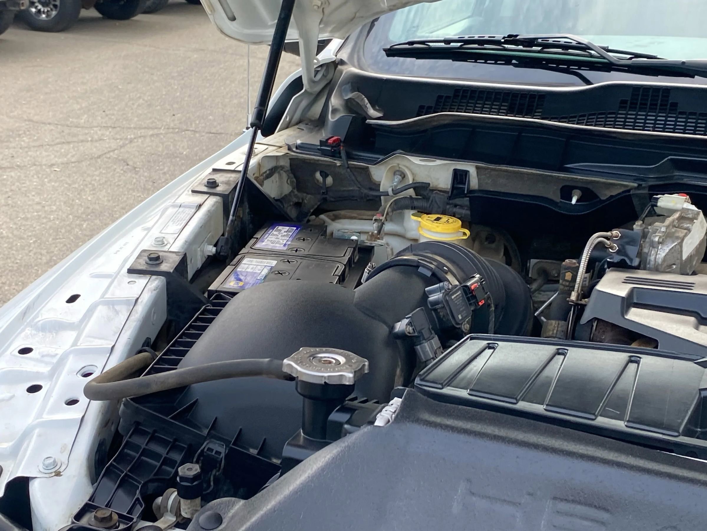 Used 2012 RAM 2500 ST w/ Chrome Appearance Group image 16