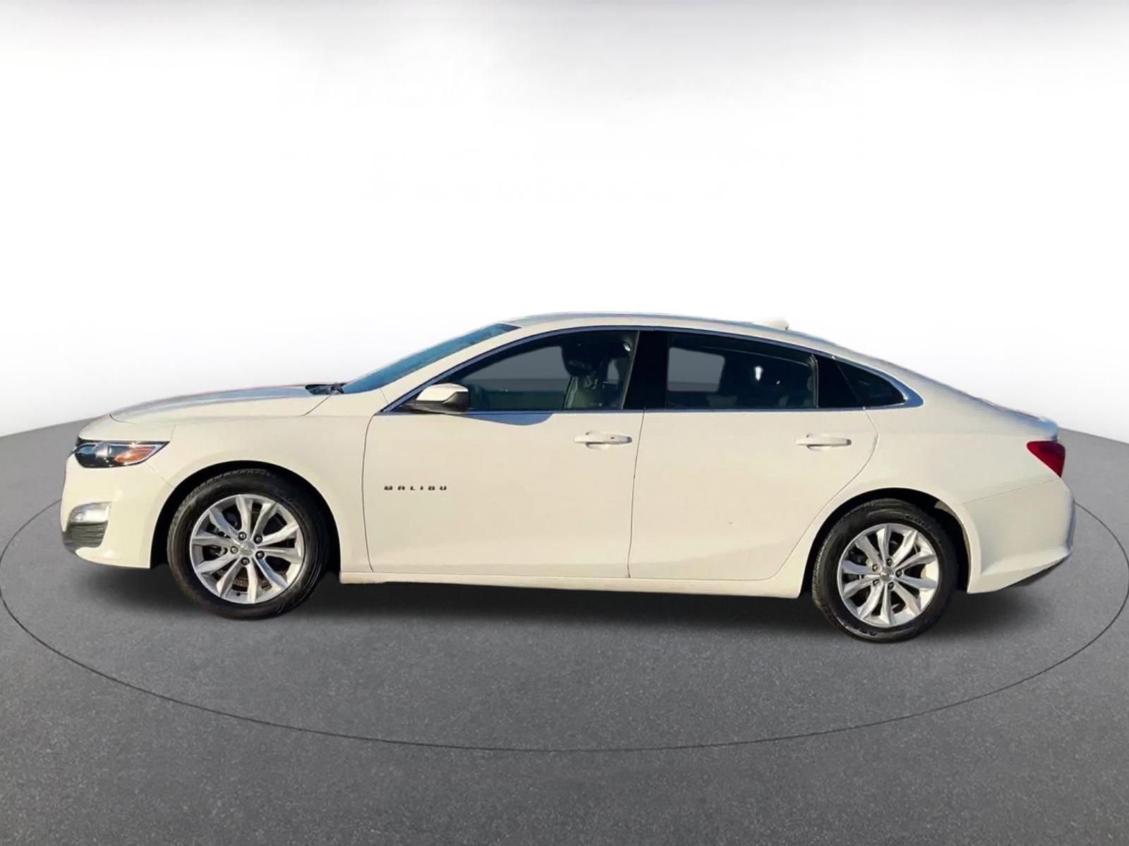 Used 2023 Chevrolet Malibu LT w/ Driver Confidence Package image 8