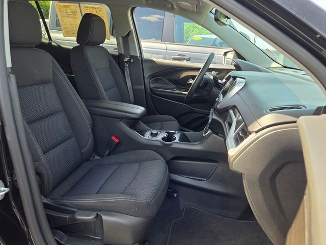 Used 2024 GMC Terrain SLE w/ Driver Convenience Package FWD image 16