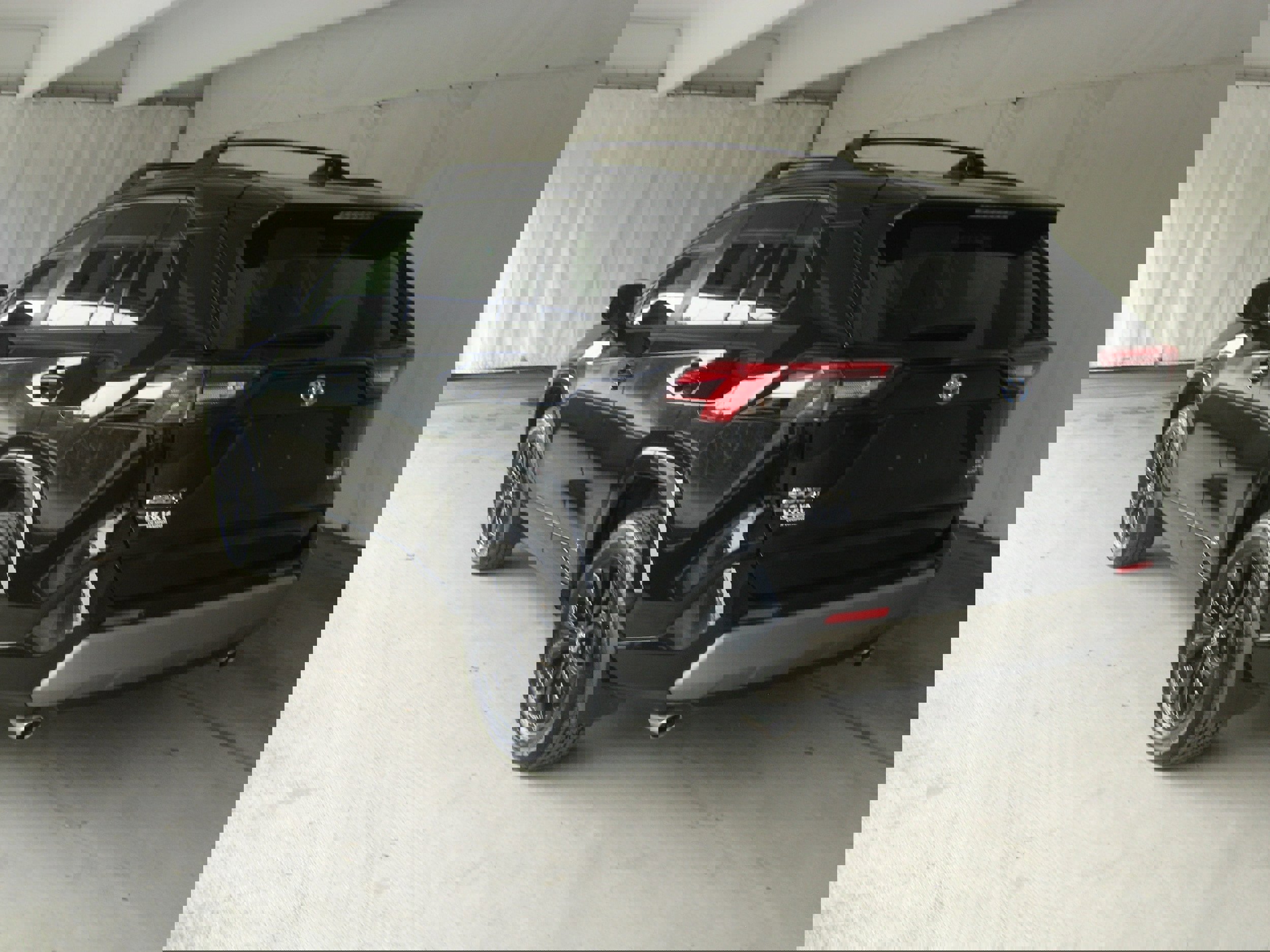 Used 2022 Toyota RAV4 SE w/ SE Grade Weather Package AWD/4WD image 21