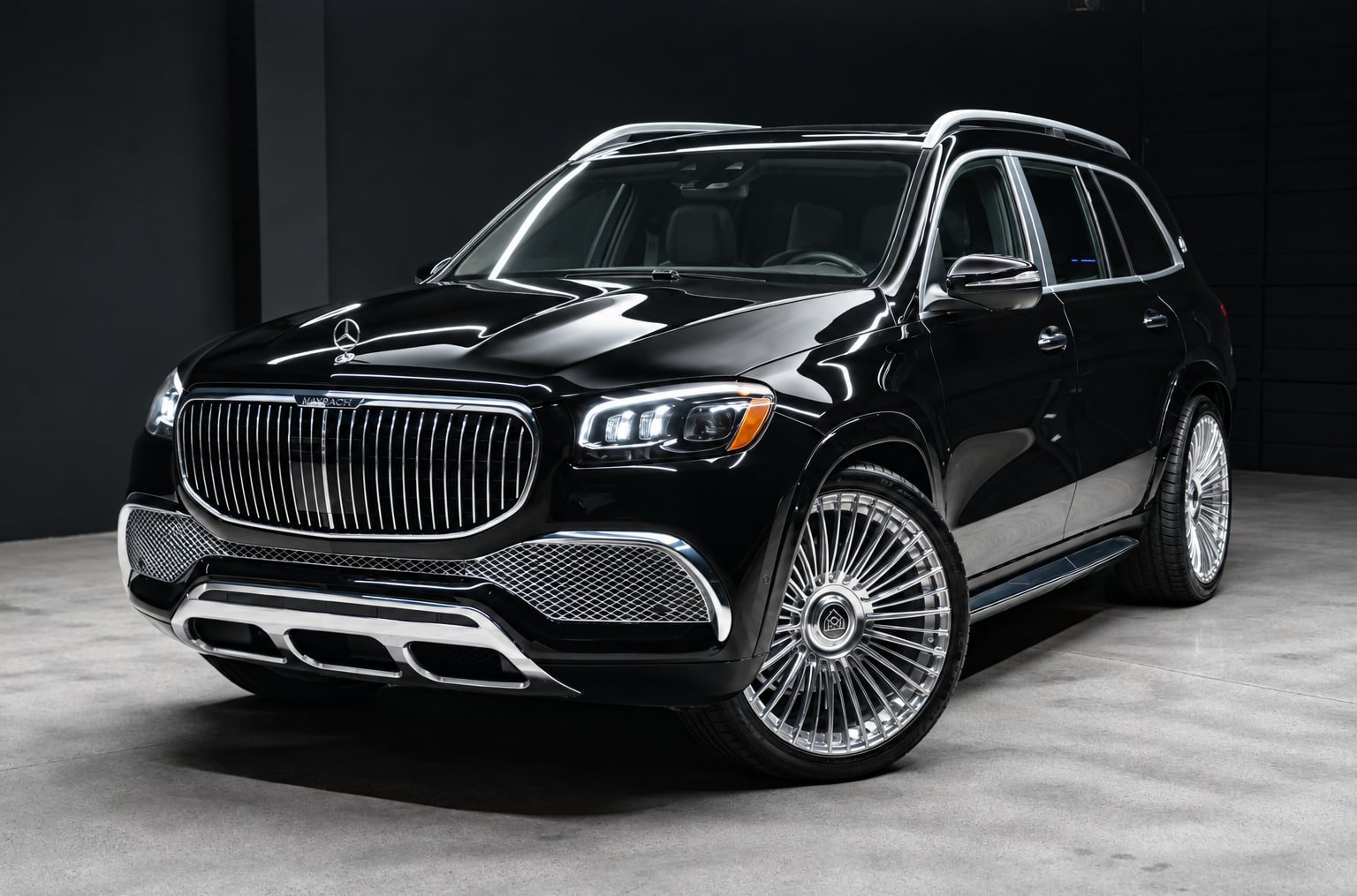 Used 2022 Mercedes-Benz Maybach GLS 600 4MATIC image 2