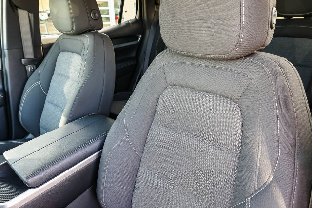 Used 2026 GMC Terrain Elevation FWD image 28