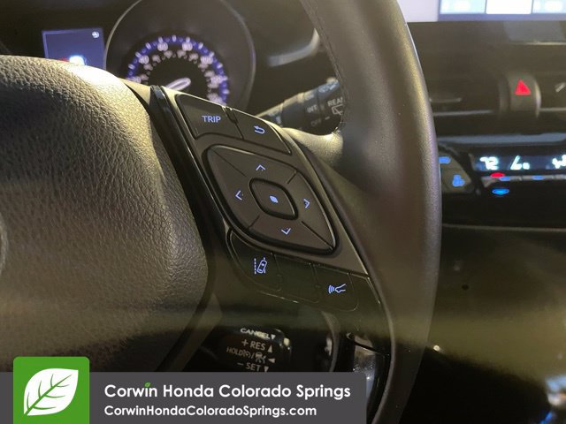 Used 2019 Toyota C-HR XLE FWD image 17